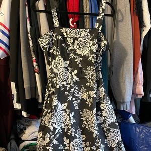 Beautiful comfy black and white cocktail dress